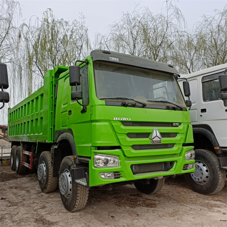 HOWO HOWO 8x4 375hp- Tipper - Istovarivač: slika 2 HOWO HOWO 8x4 375hp- Tipper - Istovarivač: slika 2