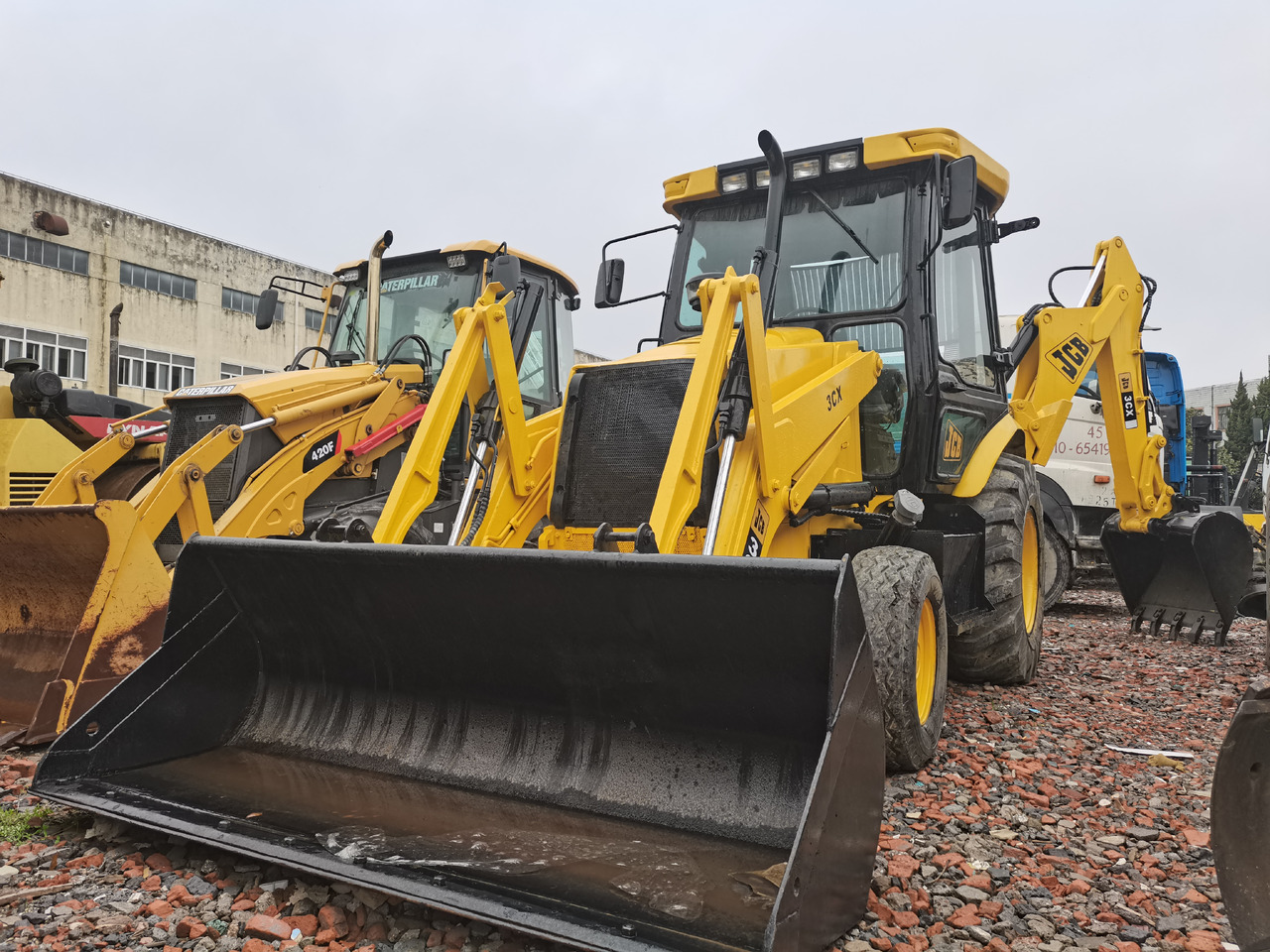 JCB 3CX - Bager utovarivač: slika 2 JCB 3CX - Bager utovarivač: slika 2