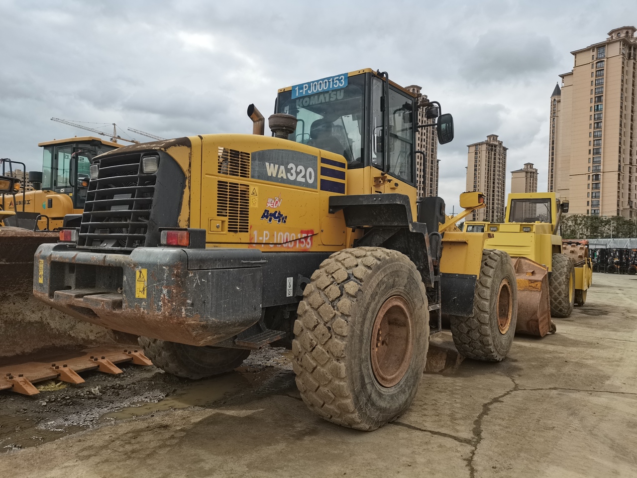 KOMATSU WA320-5 - Utovarivač točkaš: slika 3 KOMATSU WA320-5 - Utovarivač točkaš: slika 3