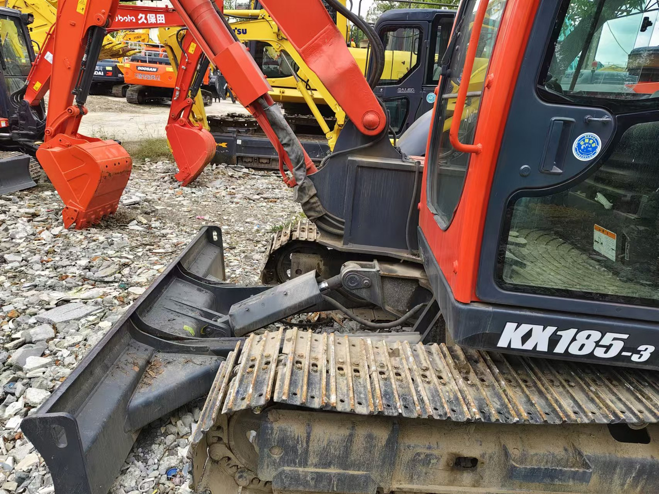 KUBOTA KX185-3 - Bager: slika 2 KUBOTA KX185-3 - Bager: slika 2