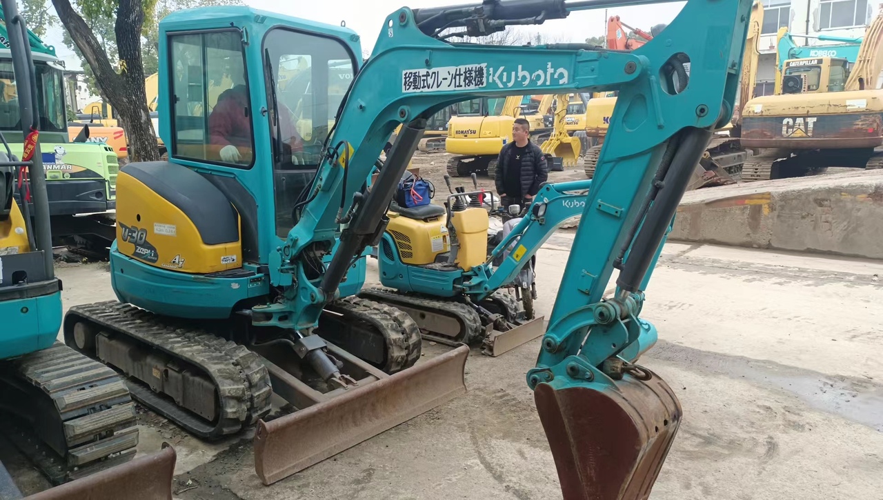 KUBOTA U-30 - Mini bager: slika 1 KUBOTA U-30 - Mini bager: slika 1