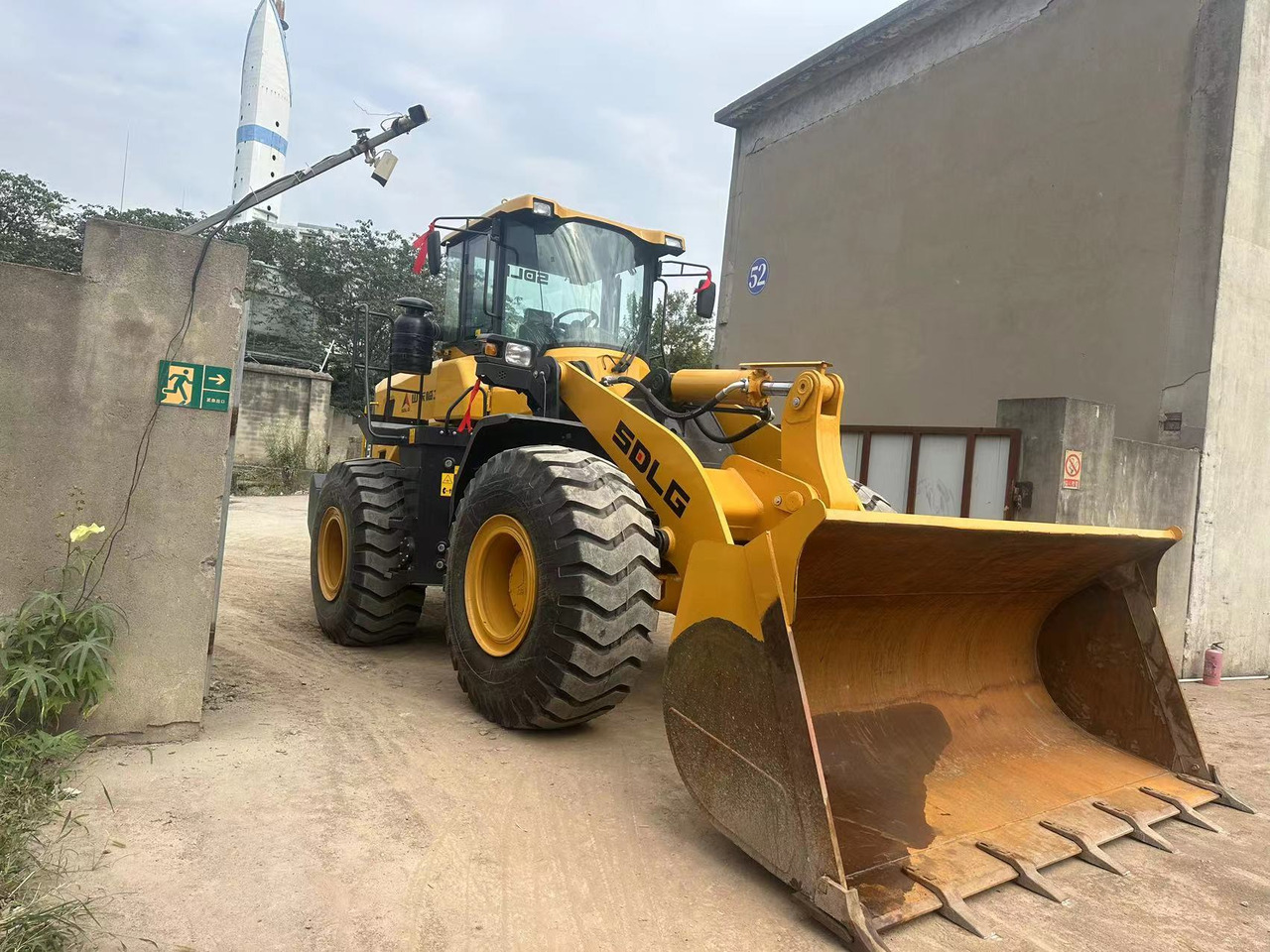 SDLG LG956F - Bager guseničar: slika 4 SDLG LG956F - Bager guseničar: slika 4