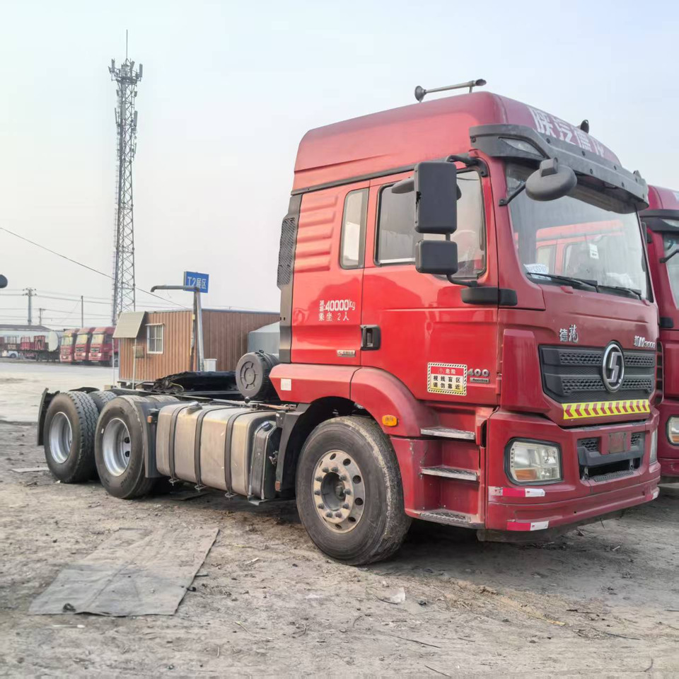 Shacman M3000 6x4 - Tegljač: slika 2 Shacman M3000 6x4 - Tegljač: slika 2