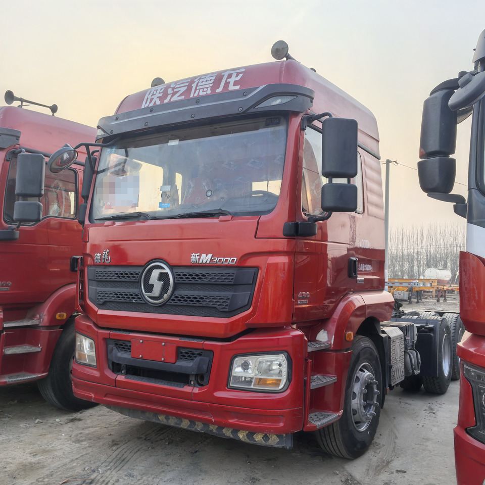 Shacman M3000 6x4 - Tegljač: slika 2 Shacman M3000 6x4 - Tegljač: slika 2