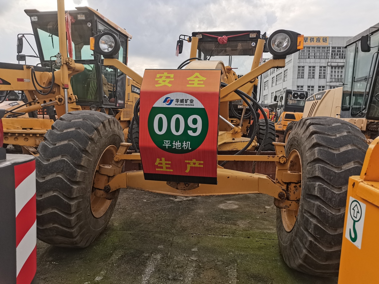 XCMG GR180 - Grejder: slika 2 XCMG GR180 - Grejder: slika 2