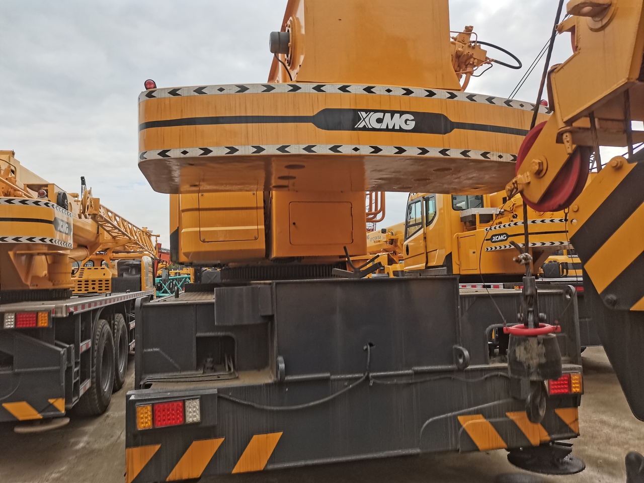 XCMG QY70K - Kran: slika 3 XCMG QY70K - Kran: slika 3