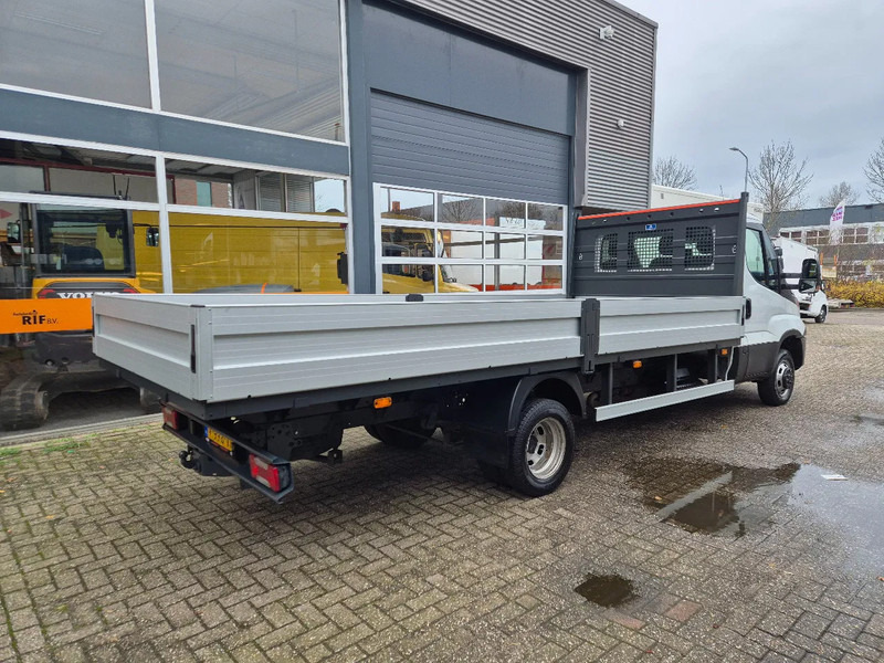 Iveco Daily 50C18 Pritsche 3.0D Euro 6 Hi-Matic GVW 3500 kg - Dostavno vozilo s ravnom platformom: slika 2 Iveco Daily 50C18 Pritsche 3.0D Euro 6 Hi-Matic GVW 3500 kg - Dostavno vozilo s ravnom platformom: slika 2