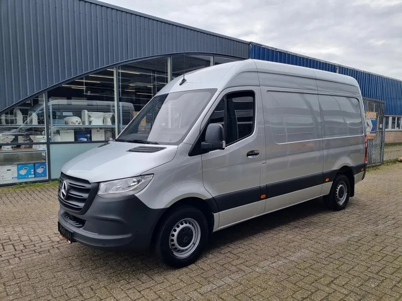 Mercedes-Benz Sprinter 314 CDI L2H2 EURO 6/ Airco/ Navi/ Camera - Furgon: slika 5 Mercedes-Benz Sprinter 314 CDI L2H2 EURO 6/ Airco/ Navi/ Camera - Furgon: slika 5