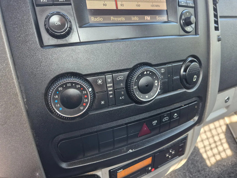 Dostavno vozilo s ravnom platformom Mercedes-Benz Sprinter 519 CDI 3.0V6 Pick up Euro 6 Pritsche 4.31 m: slika 13