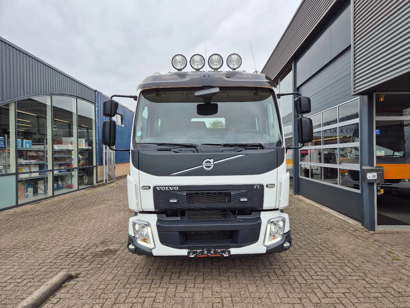 Volvo FL 250 E6 DoKa 7 Sitze/ Abschlepp/ Bergingswagen/ Hubbrille/ Winch - Šlep vozilo: slika 5 Volvo FL 250 E6 DoKa 7 Sitze/ Abschlepp/ Bergingswagen/ Hubbrille/ Winch - Šlep vozilo: slika 5