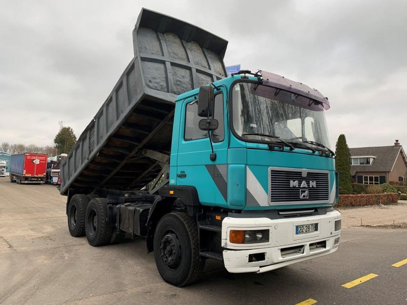 MAN 33.372 6X4 KIPPER MANUAL ZF GEARBOX - Istovarivač: slika 2 MAN 33.372 6X4 KIPPER MANUAL ZF GEARBOX - Istovarivač: slika 2