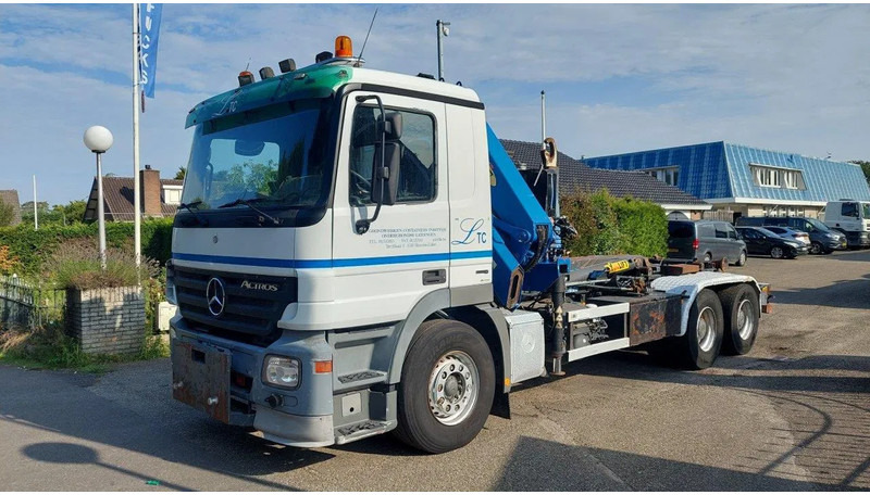 Mercedes-Benz Actros 2641 EPS 3 pedal 6x4 Container crane - Kamion sa dizalicom: slika 1 Mercedes-Benz Actros 2641 EPS 3 pedal 6x4 Container crane - Kamion sa dizalicom: slika 1