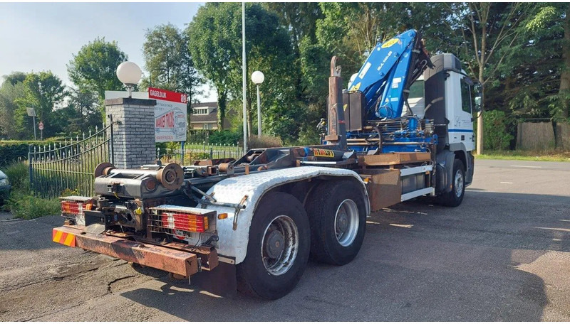 Mercedes-Benz Actros 2641 EPS 3 pedal 6x4 Container crane - Kamion sa dizalicom: slika 4 Mercedes-Benz Actros 2641 EPS 3 pedal 6x4 Container crane - Kamion sa dizalicom: slika 4