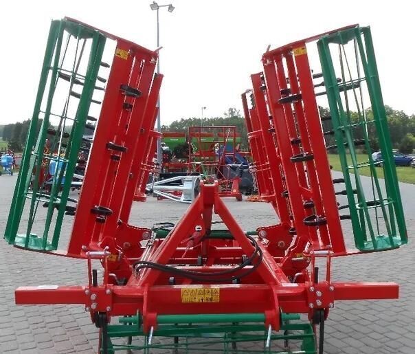 AGRO-MASZ Agregado de cultivo Agro-Masz 4.2 m - Kultivator: slika 1 AGRO-MASZ Agregado de cultivo Agro-Masz 4.2 m - Kultivator: slika 1