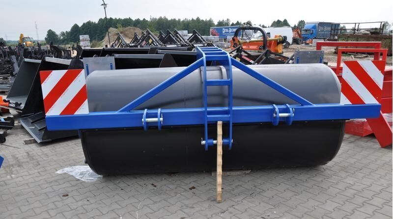 Metal-Technik Wał 2.7 m łąkowo-polowy - Valjak za poljoprivredu: slika 4 Metal-Technik Wał 2.7 m łąkowo-polowy - Valjak za poljoprivredu: slika 4