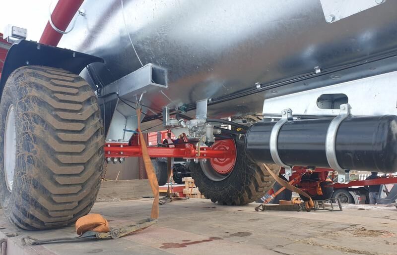 Novu Cisterna za osoku POMOT Single-axial tanker truck/ Beczkowóz wóz asenizacyjny 8000 l: slika 7