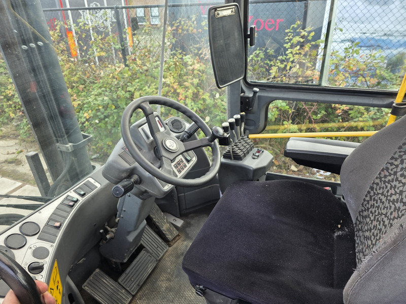 Kalmar DCE 55-6HM diesel heftruck 5.5 tons diesel heftruck - Dizel viljuškar: slika 5 Kalmar DCE 55-6HM diesel heftruck 5.5 tons diesel heftruck - Dizel viljuškar: slika 5