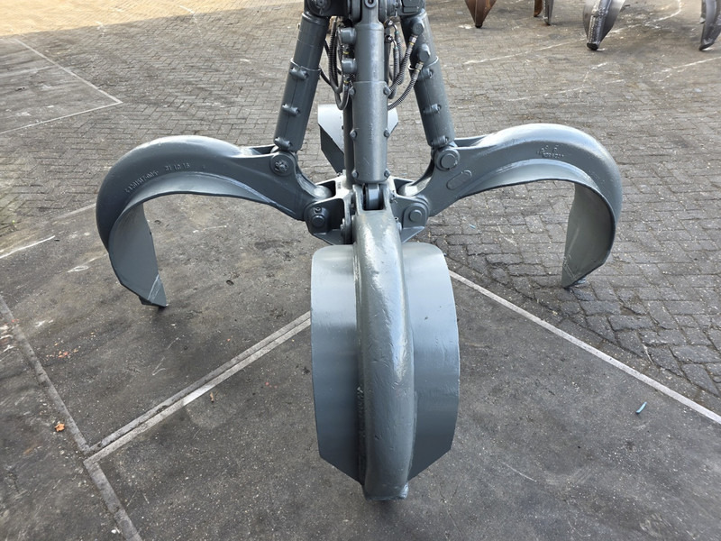 Liebherr gm 70 800l scrap grab liebherr lh mehrschalengreifer - Kuka: slika 4 Liebherr gm 70 800l scrap grab liebherr lh mehrschalengreifer - Kuka: slika 4