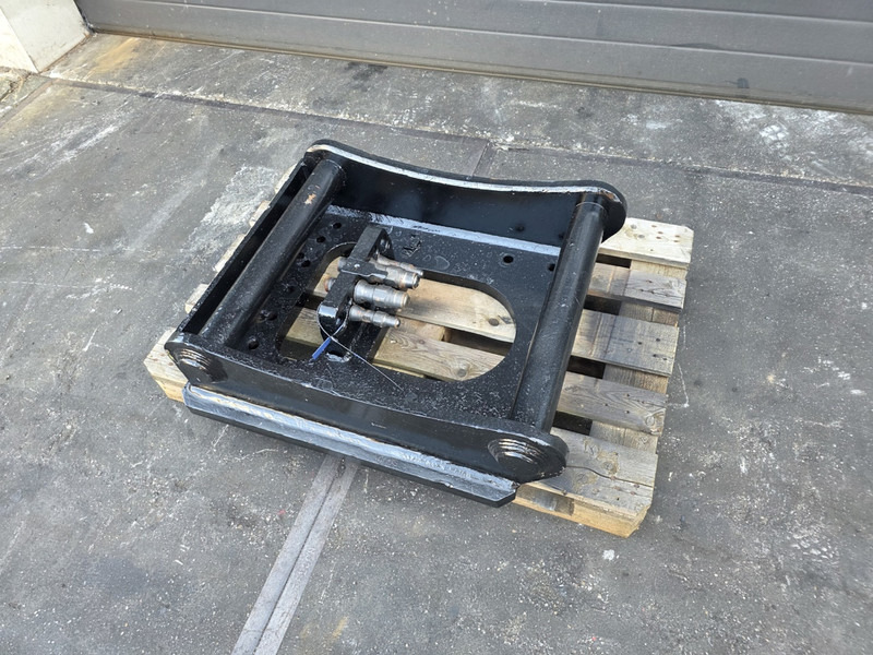 Fuchs fqc sennebogen adaptor plate FQC liebherr sennebogen fqc plate shear - Brza spojnica za Građevinska mašina: slika 2 Fuchs fqc sennebogen adaptor plate FQC liebherr sennebogen fqc plate shear - Brza spojnica za Građevinska mašina: slika 2