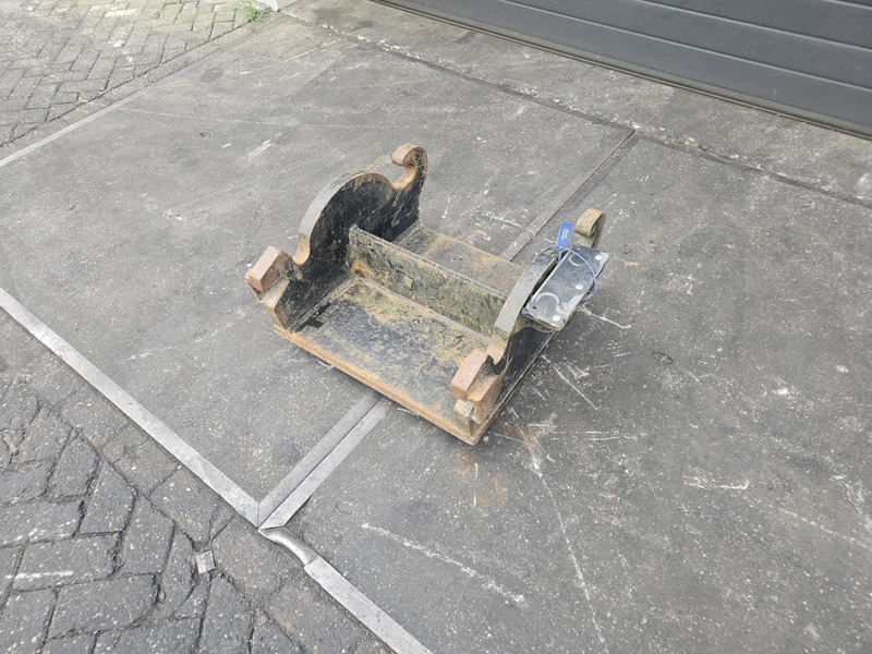Kopplaat adaptorplate eurosteel cw 30 cw 40 anbau platte cw 30 cw 40 - Brza spojnica za Građevinska mašina: slika 1 Kopplaat adaptorplate eurosteel cw 30 cw 40 anbau platte cw 30 cw 40 - Brza spojnica za Građevinska mašina: slika 1