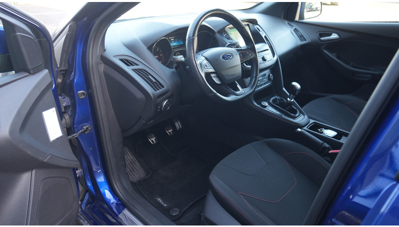 Ford Focus WAGON 1.5TDCI ST-Line - Minibus, Putnički kombi: slika 5 Ford Focus WAGON 1.5TDCI ST-Line - Minibus, Putnički kombi: slika 5