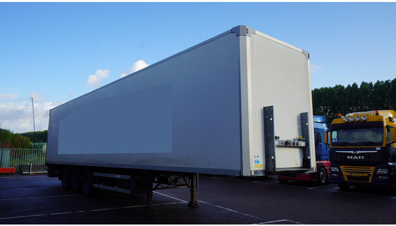 Groenewegen 3 AXLE CLOSED BOX - Poluprikolica sa zatvorenim sandukom: slika 3 Groenewegen 3 AXLE CLOSED BOX - Poluprikolica sa zatvorenim sandukom: slika 3