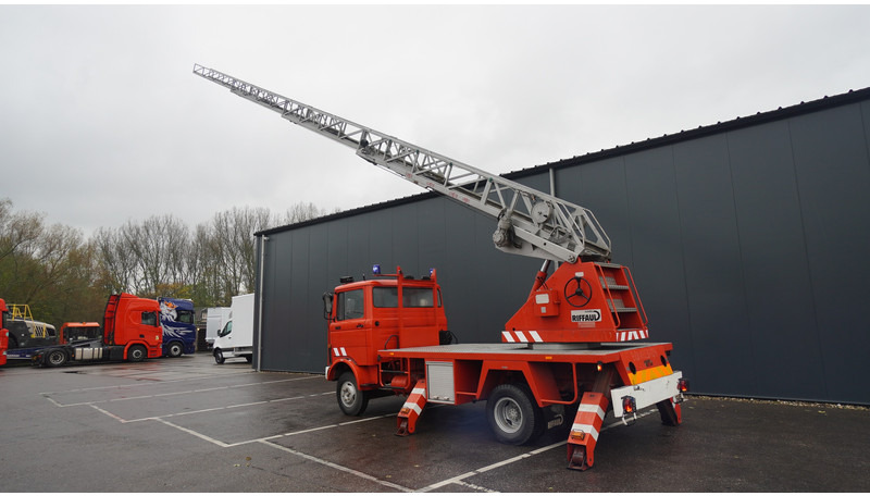 Mercedes-Benz 809 FIRE LADDER TRUCK 13.100KM MANUAL GEARBOX - Vatrogasni kamion: slika 3 Mercedes-Benz 809 FIRE LADDER TRUCK 13.100KM MANUAL GEARBOX - Vatrogasni kamion: slika 3