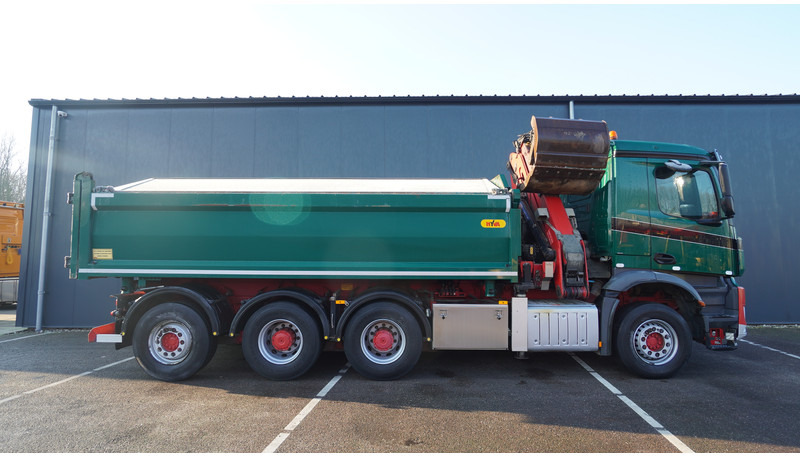 Mercedes-Benz AROCS 3542 8X4 2 SIDE TIPPER WITH HMF Z 1943 CRANE 407.000KM - Kamion sa dizalicom: slika 4 Mercedes-Benz AROCS 3542 8X4 2 SIDE TIPPER WITH HMF Z 1943 CRANE 407.000KM - Kamion sa dizalicom: slika 4