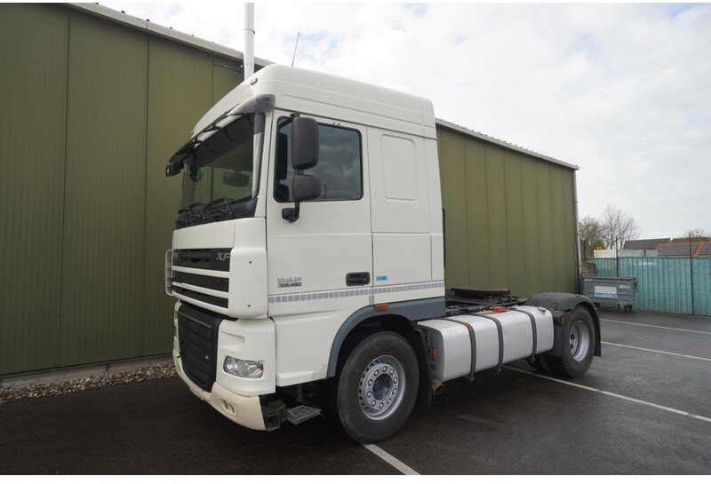 DAF XF 105.460 FT SPACECAB RETARDER PTO - Tegljač: slika 3 DAF XF 105.460 FT SPACECAB RETARDER PTO - Tegljač: slika 3