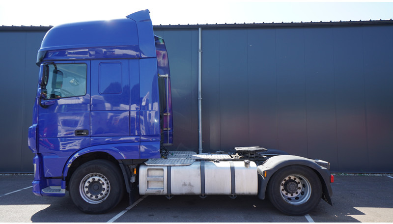 DAF XF 460 EURO 6 SSC 885.000km - Tegljač: slika 1 DAF XF 460 EURO 6 SSC 885.000km - Tegljač: slika 1