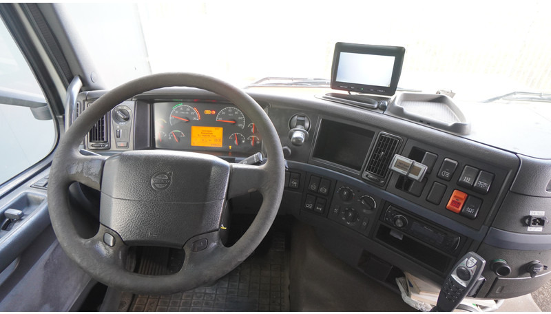 Volvo FH 480 6X2 ADR EURO 5 COMPRESSOR PUMP - Tegljač: slika 3 Volvo FH 480 6X2 ADR EURO 5 COMPRESSOR PUMP - Tegljač: slika 3