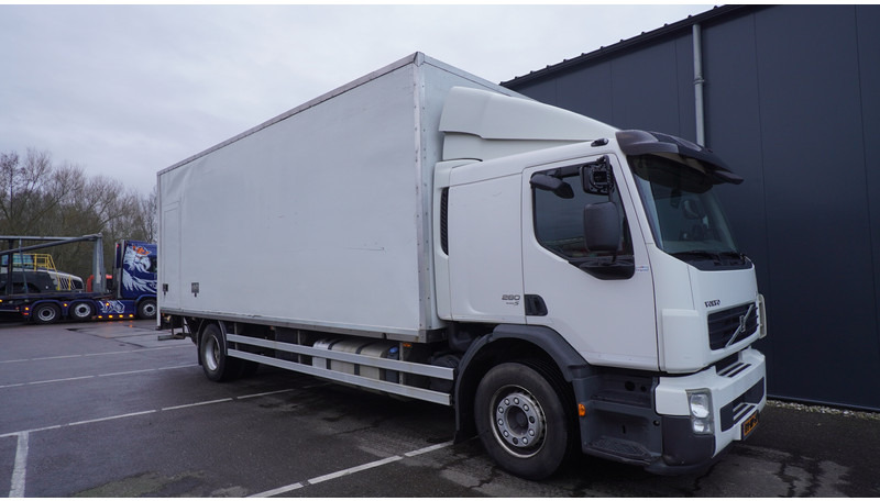Volvo FE 280 CLOSED BOX 354.000KM MANUAL GEARBOX - Kamion sa zatvorenim sandukom: slika 4 Volvo FE 280 CLOSED BOX 354.000KM MANUAL GEARBOX - Kamion sa zatvorenim sandukom: slika 4