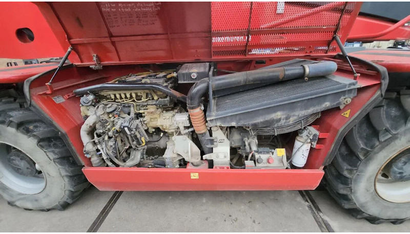 MAGNI 5.35, 2015, 35M, Airco, Remote, 8990H, First owner - Utovarivač: slika 4 MAGNI 5.35, 2015, 35M, Airco, Remote, 8990H, First owner - Utovarivač: slika 4