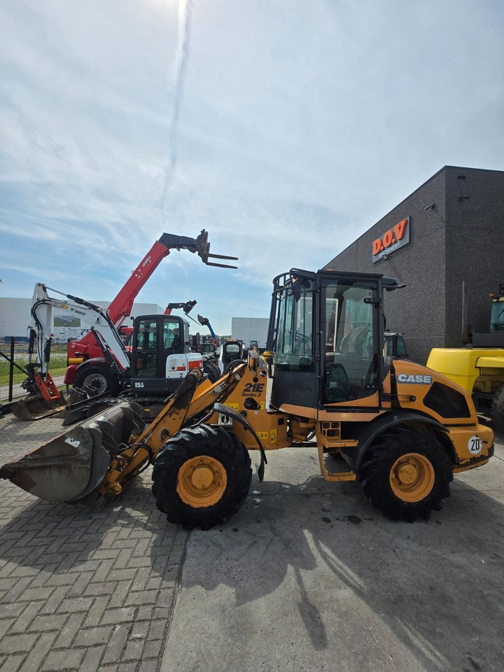 Case 21E - Utovarivač točkaš: slika 3 Case 21E - Utovarivač točkaš: slika 3