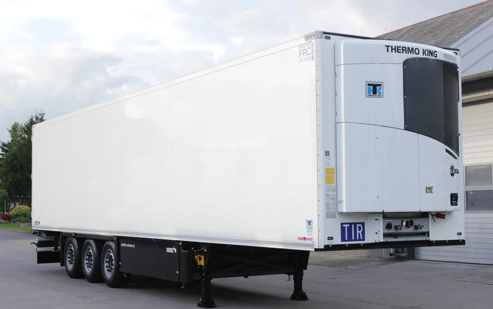 Schmitz Cargobull FP 60 V7 Thermo King SLXi 300 / JAK NOWA / ŚCIANA 7 CM / - Poluprikolica hladnjače: slika 3 Schmitz Cargobull FP 60 V7 Thermo King SLXi 300 / JAK NOWA / ŚCIANA 7 CM / - Poluprikolica hladnjače: slika 3