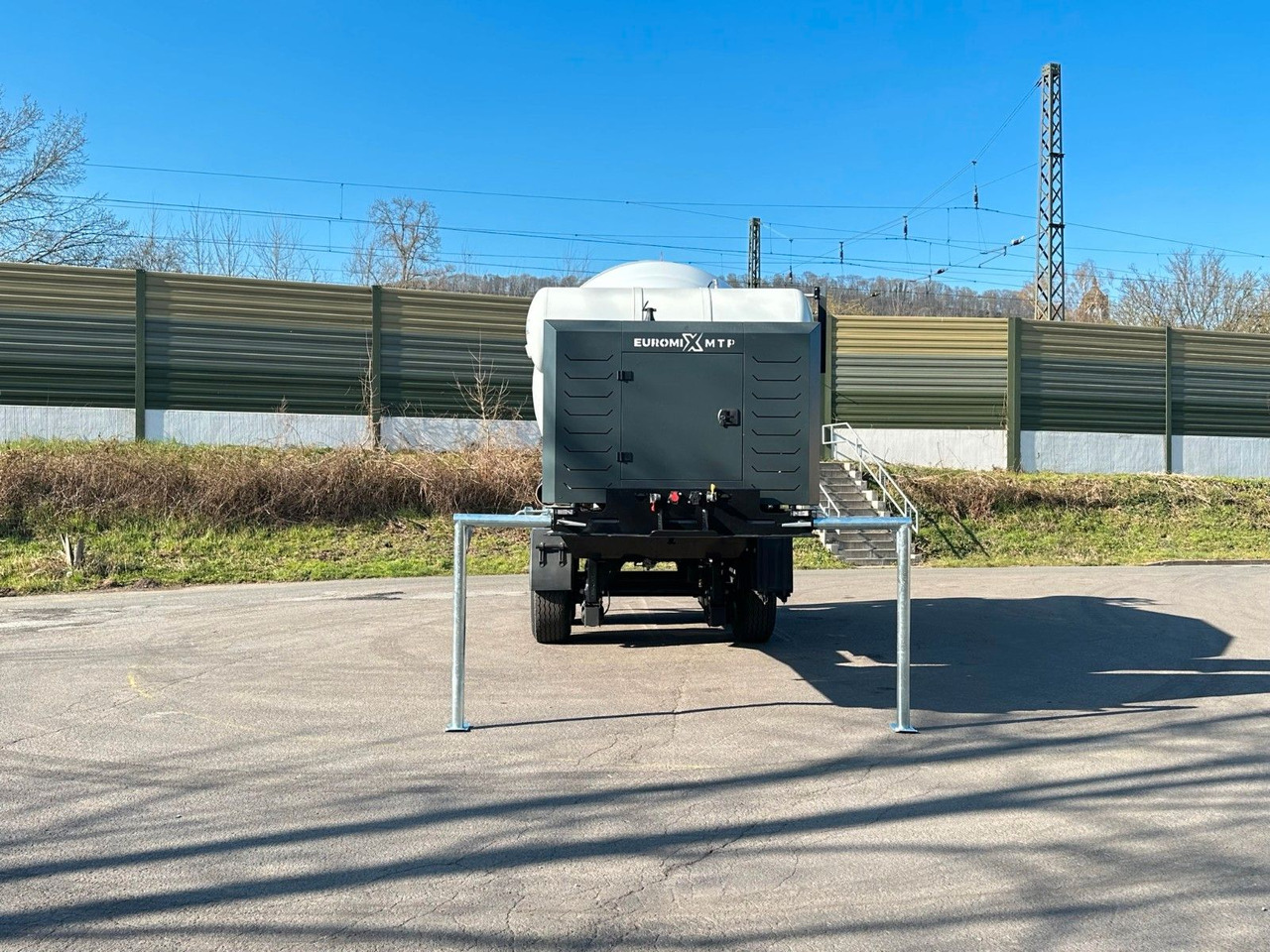 EUROMIX MTP - 10m³ Betonmischer-Auflieger - Mikser za beton: slika 2 EUROMIX MTP - 10m³ Betonmischer-Auflieger - Mikser za beton: slika 2