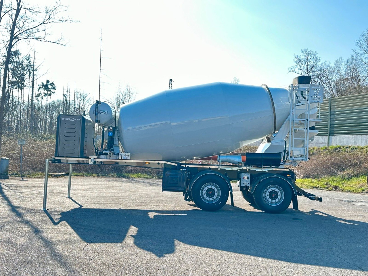 EUROMIX MTP - 10m³ Betonmischer-Auflieger - Mikser za beton: slika 5 EUROMIX MTP - 10m³ Betonmischer-Auflieger - Mikser za beton: slika 5