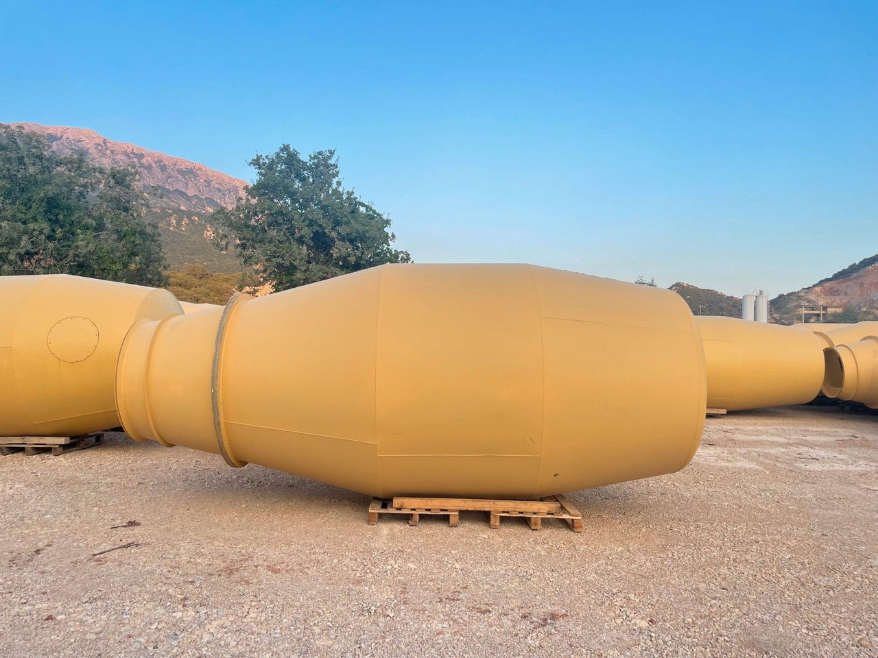 EUROMIX MTP - Trommeln von 4m³ bis 15m³ - Mikser za beton: slika 1 EUROMIX MTP - Trommeln von 4m³ bis 15m³ - Mikser za beton: slika 1