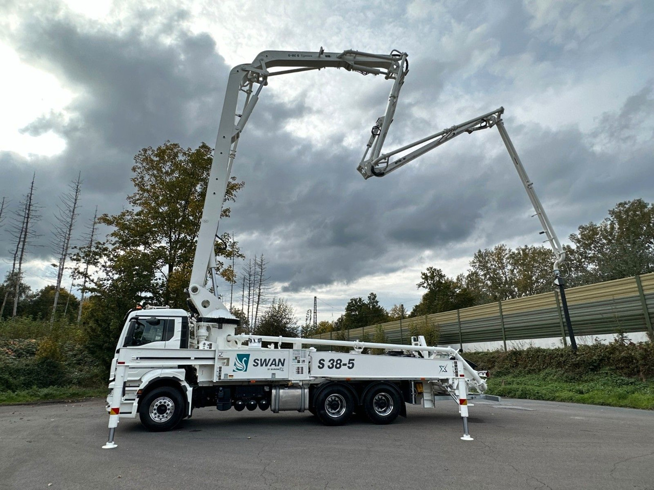 MAN TGS 26.510 6x4 SWAN TSP 38-5 160RZ ( 38m ) - Auto pumpa za beton: slika 4 MAN TGS 26.510 6x4 SWAN TSP 38-5 160RZ ( 38m ) - Auto pumpa za beton: slika 4