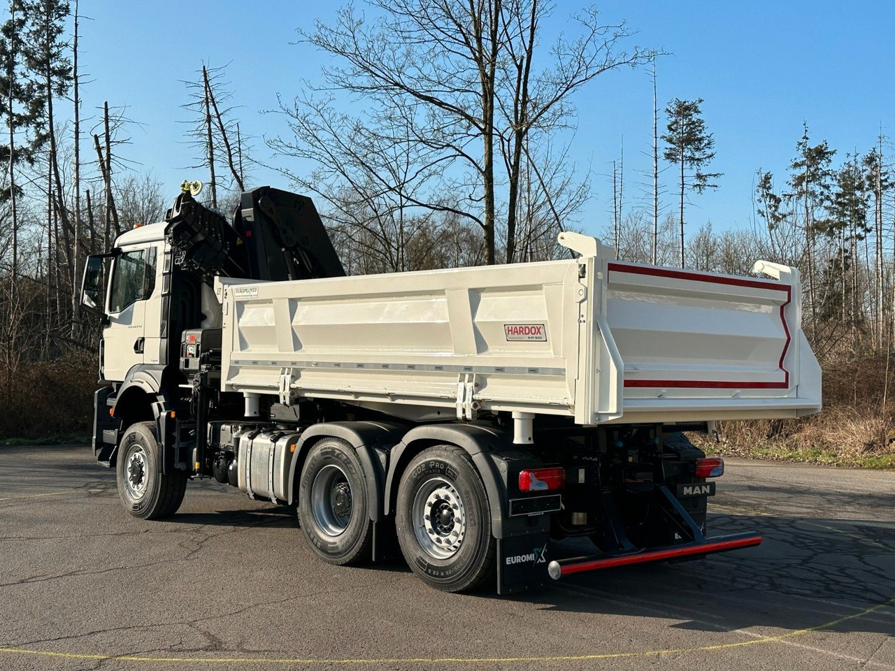 MAN TGS 28.440 6x4-4 / 3-Seiten- Kipper EuromixMTP - Istovarivač: slika 5 MAN TGS 28.440 6x4-4 / 3-Seiten- Kipper EuromixMTP - Istovarivač: slika 5