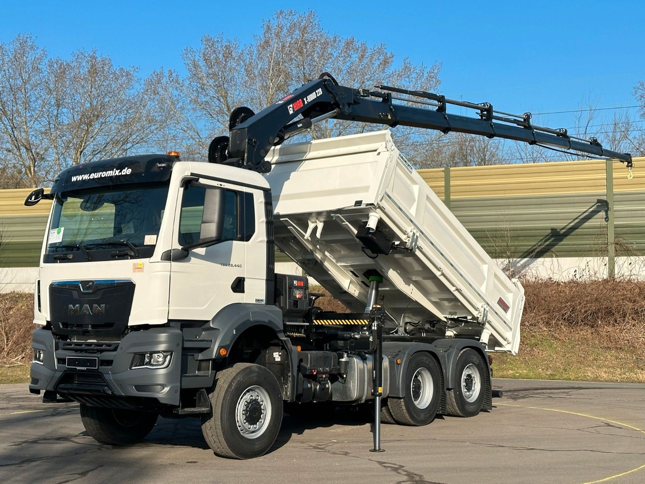 MAN TGS 28.440 6x4-4/3-Seiten- Kipper / Hiab 228-6 - Istovarivač, Kamion sa dizalicom: slika 1 MAN TGS 28.440 6x4-4/3-Seiten- Kipper / Hiab 228-6 - Istovarivač, Kamion sa dizalicom: slika 1