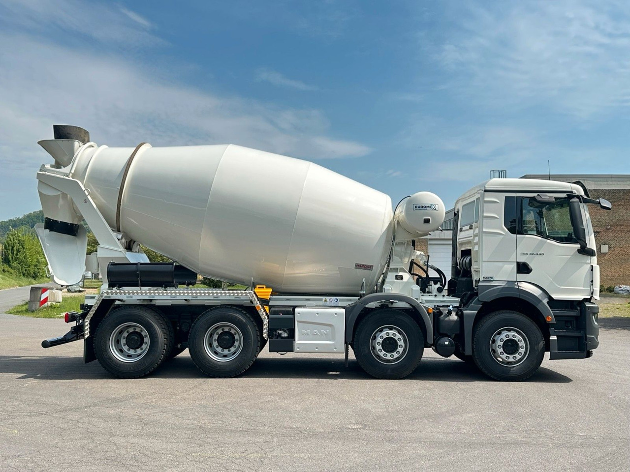 Mikser za beton MAN TGS 32.440 8x4 / Euromix MTP EM 9 L: slika 10