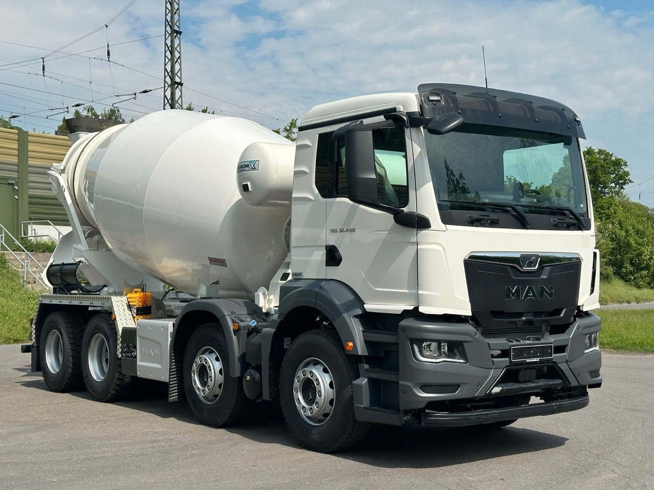 Mikser za beton MAN TGS 32.440 8x4 / Euromix MTP EM 9 L: slika 11