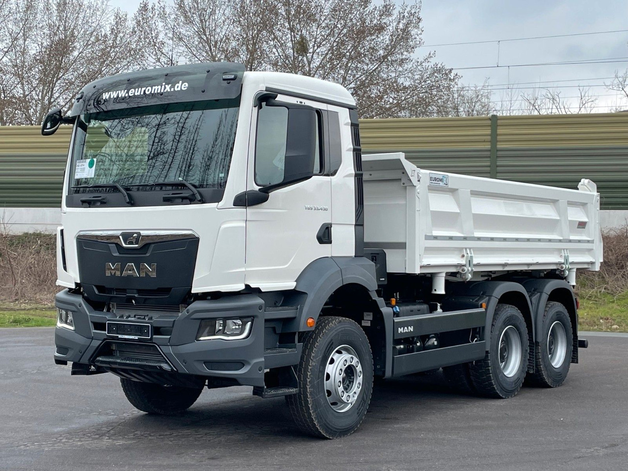 MAN TGS 33.440 6x4 /Euro6 3-Seiten-Kipper EuromixMTP - Istovarivač: slika 2 MAN TGS 33.440 6x4 /Euro6 3-Seiten-Kipper EuromixMTP - Istovarivač: slika 2