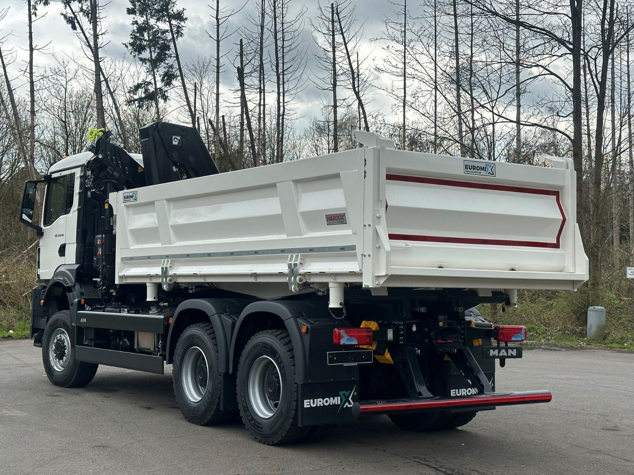 MAN TGS 33.440 6x6 /3-Seiten- Kipper / HIAB 228-4 - Istovarivač, Kamion sa dizalicom: slika 5 MAN TGS 33.440 6x6 /3-Seiten- Kipper / HIAB 228-4 - Istovarivač, Kamion sa dizalicom: slika 5
