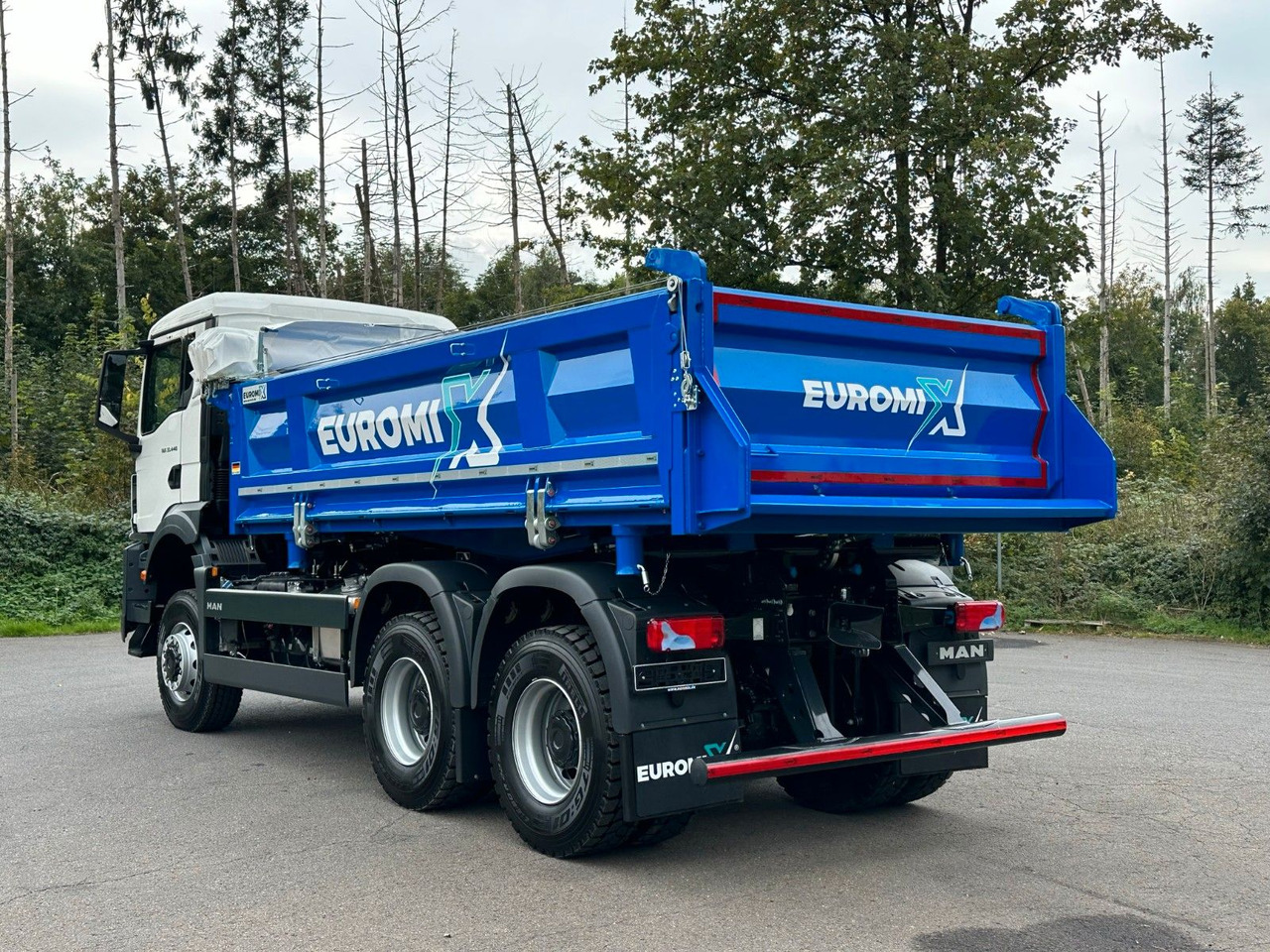 MAN TGS 33.440 6x6 /Euro6 3-Seiten-Kipper EuromixMTP - Istovarivač: slika 4 MAN TGS 33.440 6x6 /Euro6 3-Seiten-Kipper EuromixMTP - Istovarivač: slika 4