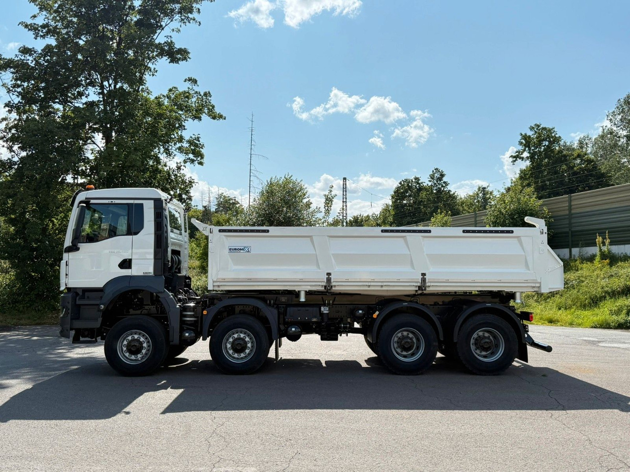 MAN TGS 35.480 8x6 EuromixMTP 3-Seiten-Kipper - Istovarivač: slika 3 MAN TGS 35.480 8x6 EuromixMTP 3-Seiten-Kipper - Istovarivač: slika 3