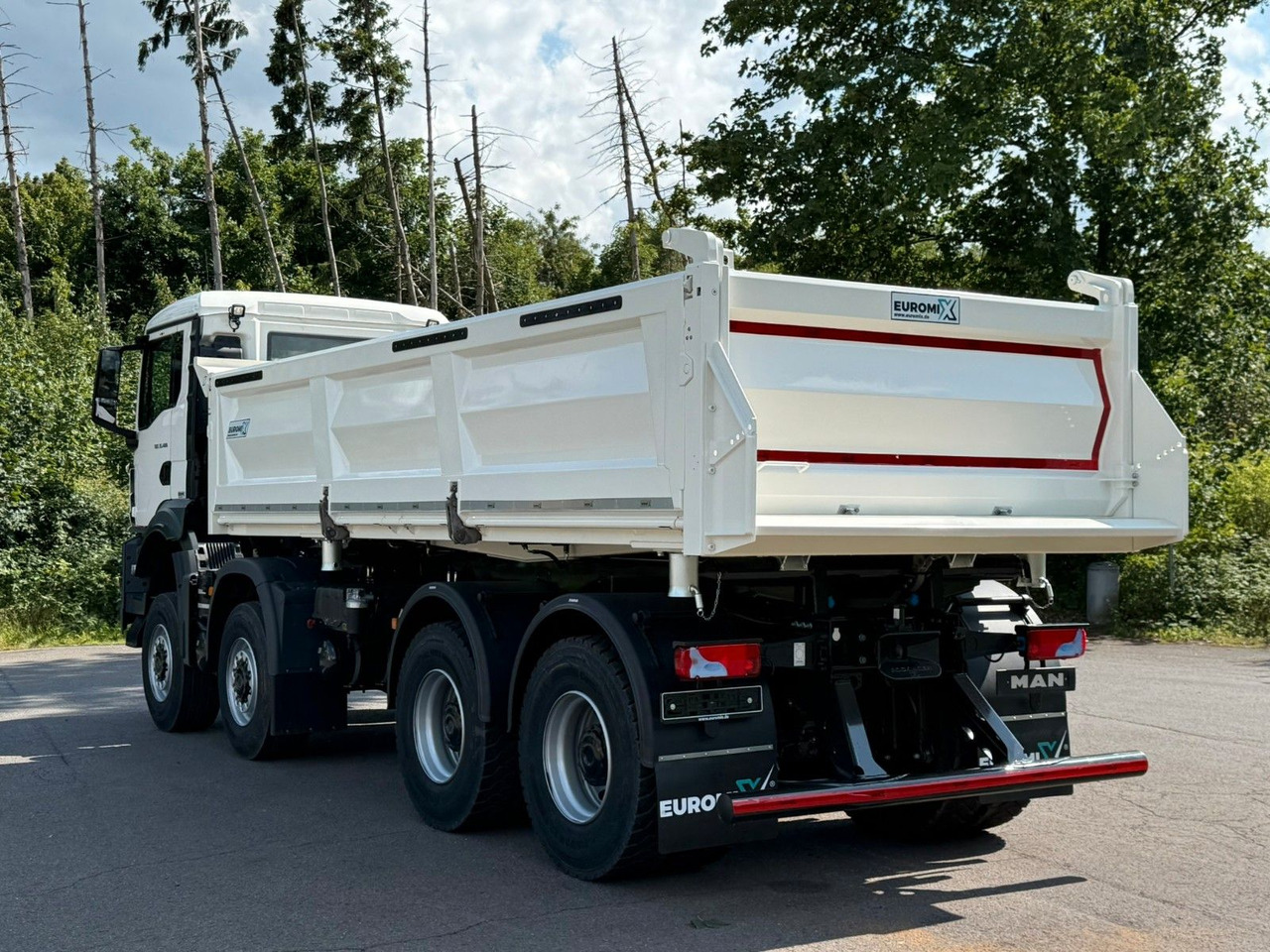 MAN TGS 35.480 8x6 EuromixMTP 3-Seiten-Kipper - Istovarivač: slika 4 MAN TGS 35.480 8x6 EuromixMTP 3-Seiten-Kipper - Istovarivač: slika 4