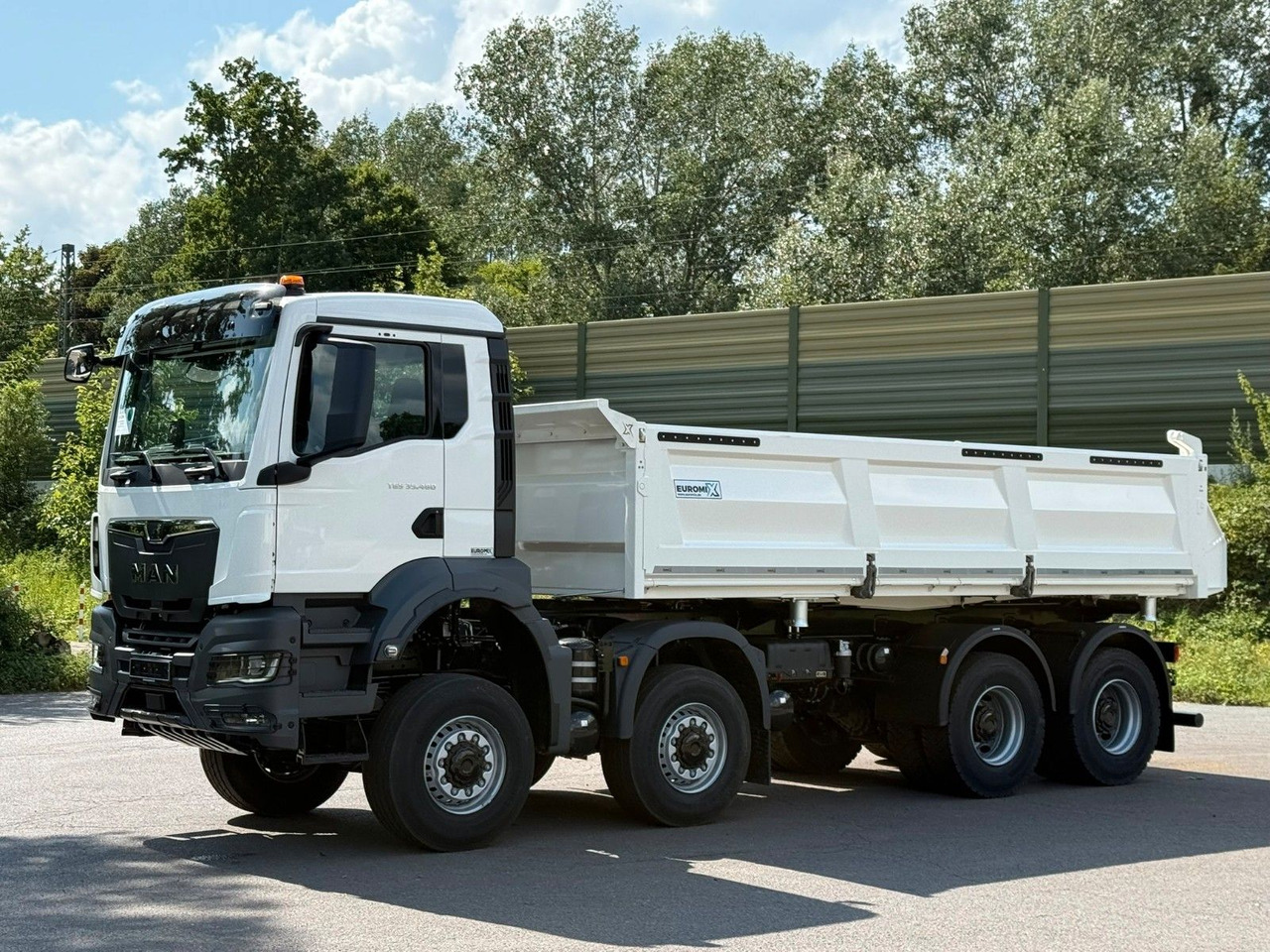 MAN TGS 35.480 8x6 EuromixMTP 3-Seiten-Kipper - Istovarivač: slika 2 MAN TGS 35.480 8x6 EuromixMTP 3-Seiten-Kipper - Istovarivač: slika 2