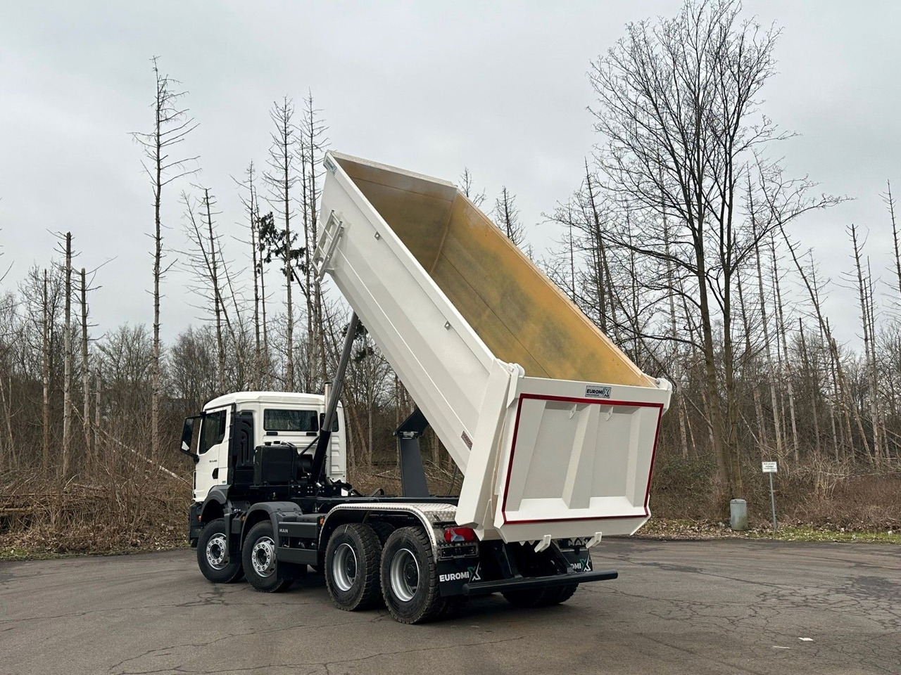 MAN TGS 41.400 8x4 / EUROMIX MTP 20m³/ EURO 5 - Kamion za utovaranje kontejnera: slika 5 MAN TGS 41.400 8x4 / EUROMIX MTP 20m³/ EURO 5 - Kamion za utovaranje kontejnera: slika 5